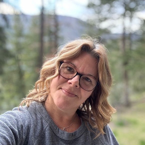 Meet your Posher, Kim - Picture 1 of 1